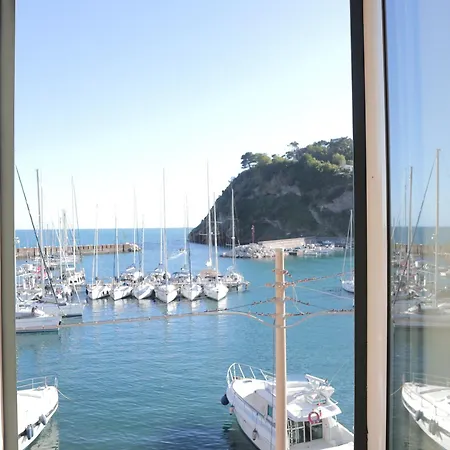 Chiaiolella Sea View *